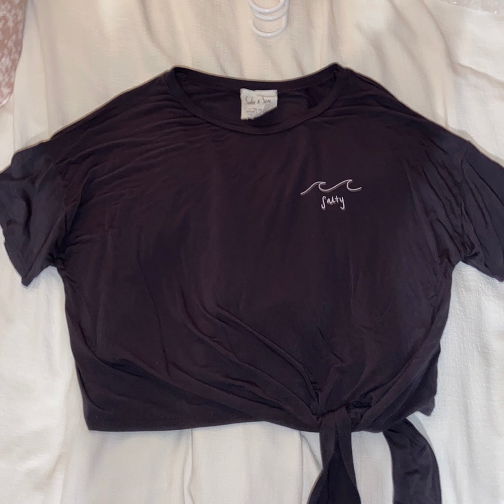 Boxy tied tee “salty”